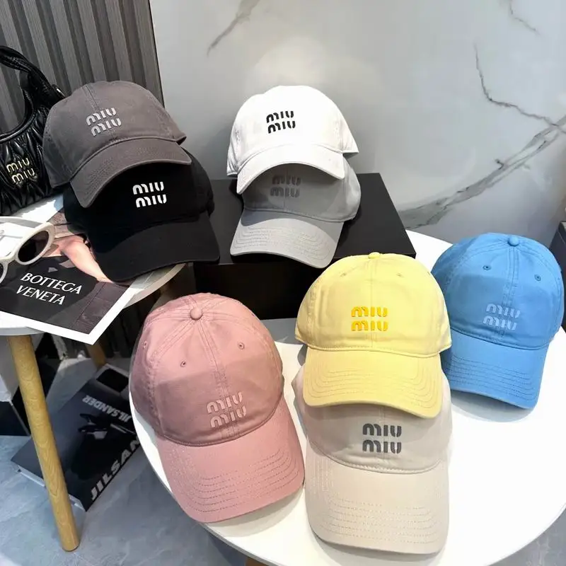 Miumiu Cap dx61